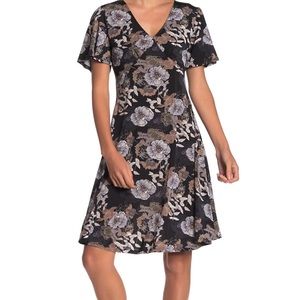 WEST KEI - Flutter Sleeve Floral Print Knit Dress